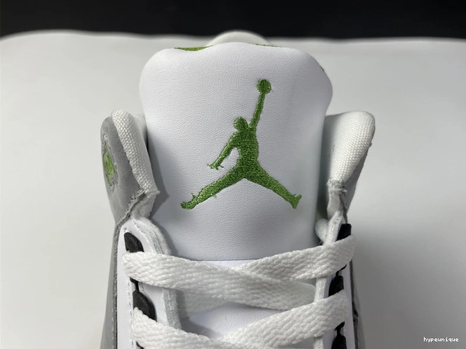 HYPE Air Chlorophyll Retro 3 Jordan 136064-006 0801